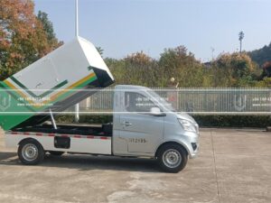 2.7t Pure Electric Small Dump Garbage Truck Working