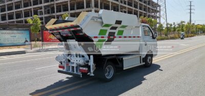 4.5T Pure Electric Self Loading Garbage Truck Left