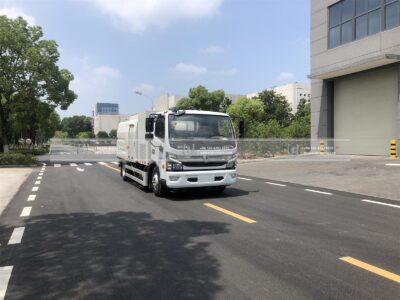 9 Ton Hydrogen Fuel Guardrail Cleaning Truck Right