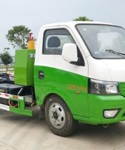 4.3T 5.3-meter single-row pure electric detachable garbage truck with carriage