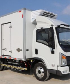 EC301 4.5T single-row pure electric refrigerated truck