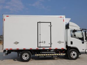 Ec301 4.5T Single-Row Pure Electric Refrigerated Truck