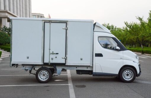 Eq2 2.6T 3.03-Meter Single-Row Pure Electric Van-Type Micro-Truck