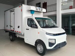 F1E 3T 3.18-Meter Pure Electric Refrigerated Truck