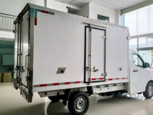 F1E 3T 3.18-Meter Pure Electric Refrigerated Truck