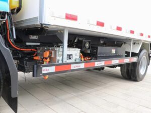 Hs 4.5T 4.08-Meter Plug-In Hybrid Power Refrigerated Truck