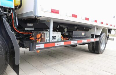 Hs 4.5T 4.08-Meter Plug-In Hybrid Power Refrigerated Truck