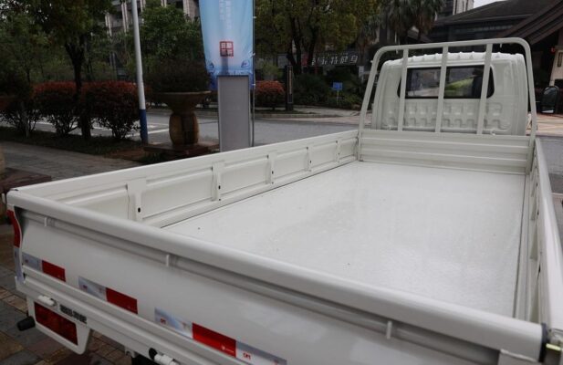 M2 3.5T 3.7-meter single-row pure electric flatbed micro-truck