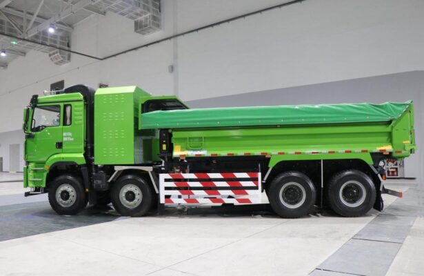 Proton 31T 8X4 5.6 meters fuel cell dump truck