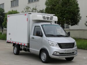 Ruishuai 2.6T 2.75-Meter Single-Row Pure Electric Refrigerated Truck