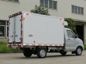 Ruishuai 2.6T 2.75-Meter Single-Row Pure Electric Refrigerated Truck