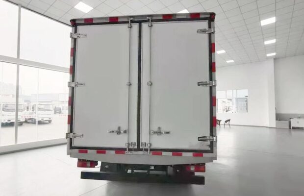 T19 4.5T 4-meter pure electric refrigerated truck (china VI)