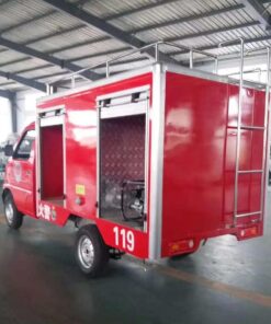 Electric small water tank fire sprinkler truck