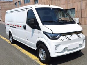 Blue Whale Zhixiang 4T 5-meter pure electric van transporter