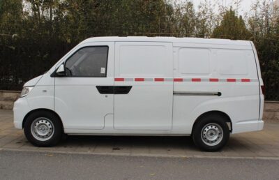 China Electric 360 4-Meter Pure Electric Closed Van