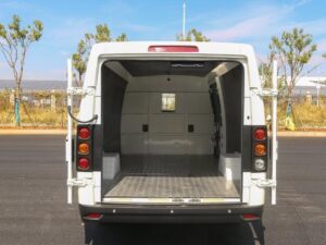 E-Lushun 3T 5-Meter Pure Electric Closed Van