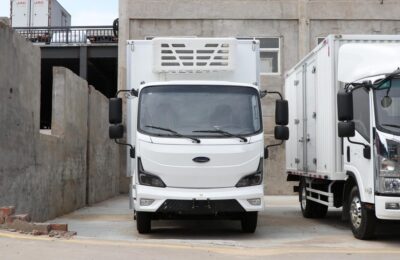 Isuzu EVM100 4.5T 4.015-meter single-row pure electric refrigerated truck