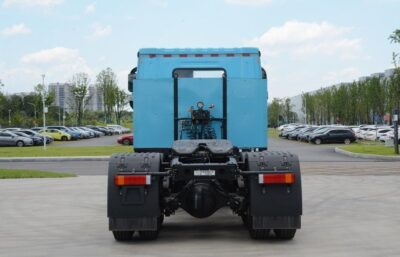 Jiangshan 6X4 10-Ton Rechargeable Pure Electric Tractor