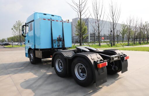 Jiangshan Ev425 6X4 25-Ton Pure Electric Tractor