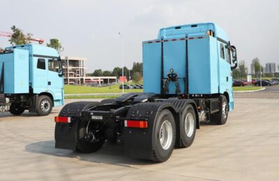 Jiangshan Ev425 6X4 25-Ton Pure Electric Tractor