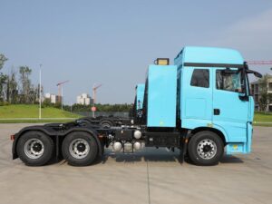 Jiangshan Ev425 6X4 25-Ton Pure Electric Tractor