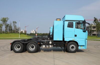 Jiangshan Ev425 6X4 25-Ton Pure Electric Tractor