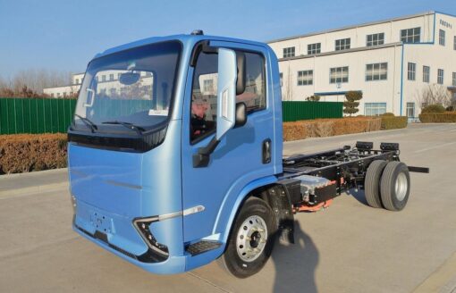 Land King 7.5T 4.18-Meter Single-Row Pure Electric Van-Type Light Truck