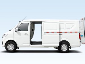 Longyao 6S 3Ton 5-meter pure electric closed van