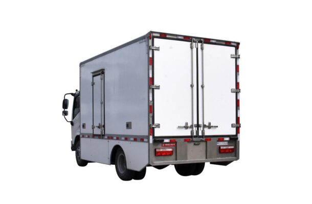 Senyuan SE7 7.5Ton 4.1-meter single-row pure electric refrigerated truck