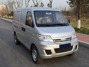 Tianye 260 2.6T 4.43-meter pure electric closed van transporter