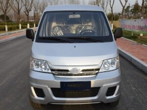 Tianye 260 2.6T 4.43-meter pure electric closed van transporter