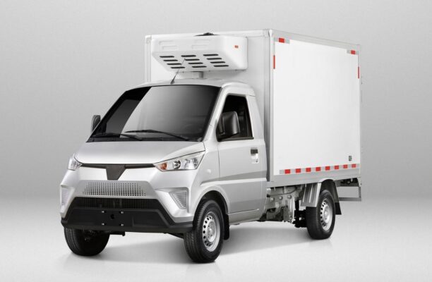 Wuling 4.5Ton 2.77-meter pure electric refrigerated truck