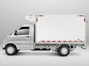 Wuling 4.5Ton 2.77-Meter Pure Electric Refrigerated Truck