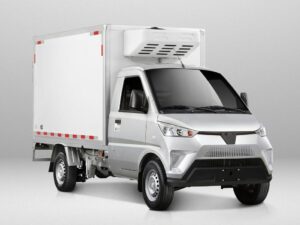 Wuling 4.5Ton 2.77-Meter Pure Electric Refrigerated Truck