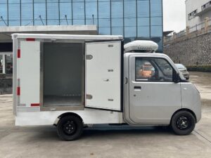 Wuling E10 0.8Ton 1.92-Meter Pure Electric Refrigerated Truck