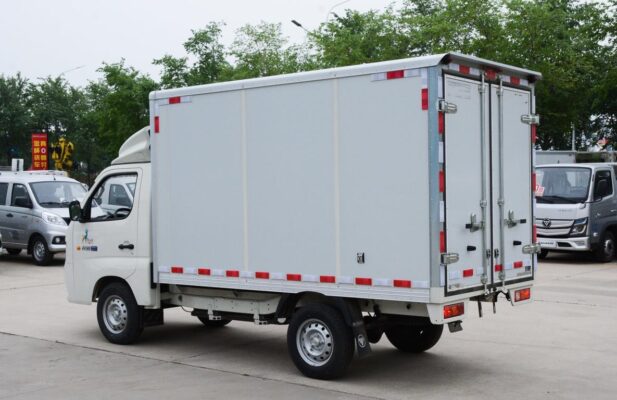 Xiangling M1 3Ton 3.05-Meter Single-Row Pure Electric Van-Type Micro Truck