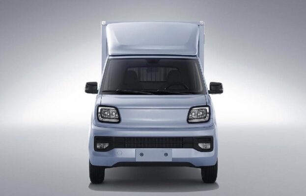 Xiangling Q 3T 2.73-meter single-row pure electric van-type micro truck