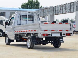 Xinyuan T3Lev 2.7Ton 3.05-Meter Single-Row Pure Electric Flatbed Micro Truck