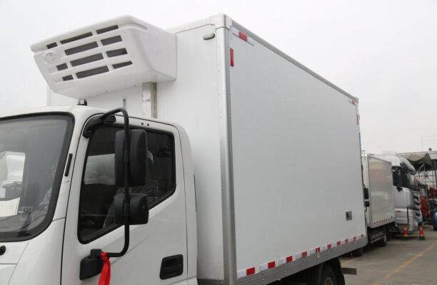 Zhilan 4 tons 4-meter pure electric refrigerated truck