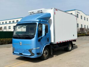 Blue Engine 4.5 Ton Electric Refrigerated Truck