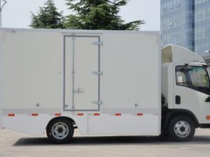 Dayun E3 4.5Ton 136Horsepower 4.15Meter Van Type Pure Electric Light Truck