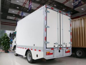 Dayun E3 4.5Ton 3.57Meter Single Row Pure Electric Van Light Truck