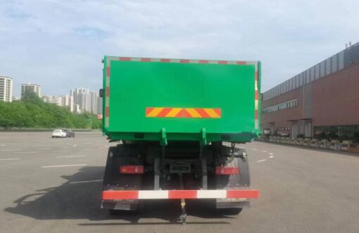 Dongfeng 14 Ton Electric Rear Compactor Truck