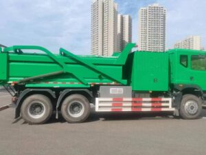 Dongfeng 14 Ton Electric Rear Compactor Truck