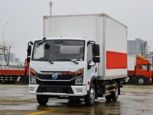 Dongfeng 4.5T Electric Refrigerated Truck