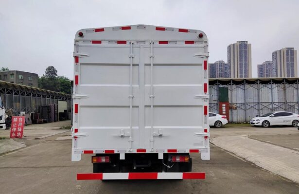 Dongfeng Huashen T16 4.5Ton 4.15-Meter Single Row Pure Electric Cage Type Light Truck