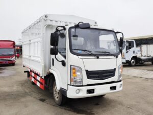 Dongfeng Huashen T17 4.5Ton 4.15Meter صف واحد شاحنة خفيفة من نوع القفص الكهربائي النقي