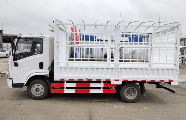 Dongfeng Huashen T17 4.5Ton 4.15Meter Single Row Pure Electric Cage-Type Light Truck