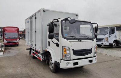 Dongfeng Huashen T17 4.5Ton 4.1Meter Single Row Pure Electric Van Light Truck