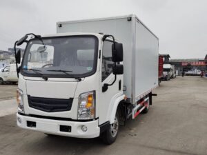 Dongfeng Huashen T17 4.5Ton 4.1Meter Single Row Pure Electric Van Light Truck